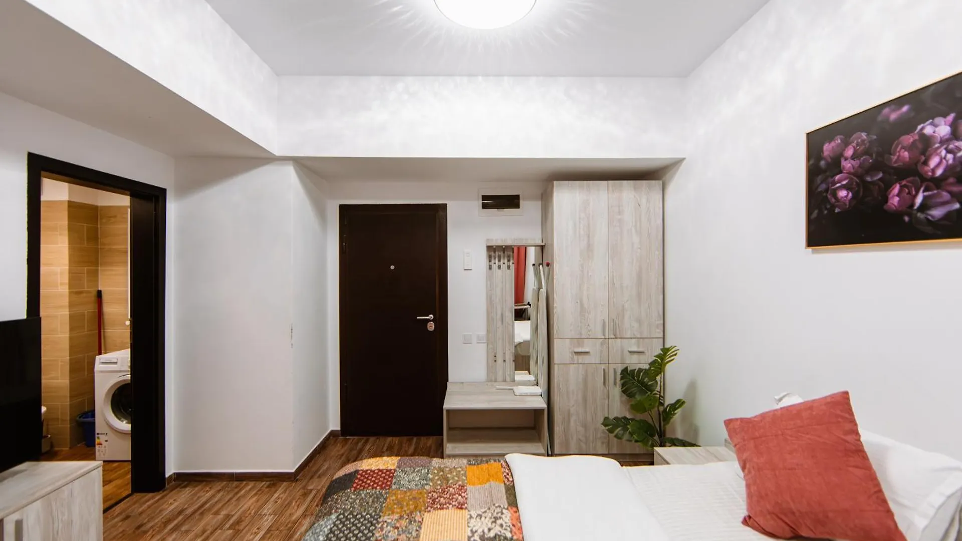 Zen Studio 2 With Balcony بوخارست شقة