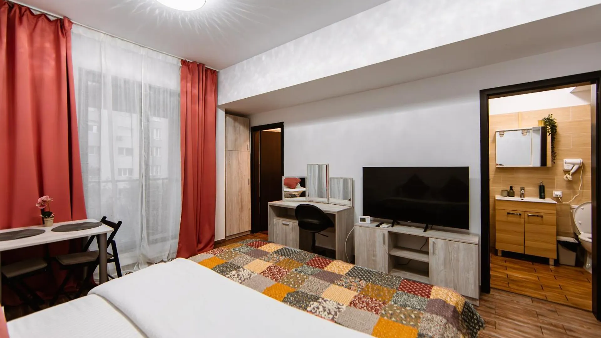 Apartment Zen Studio 2 With Balcony Bucharest Romania
